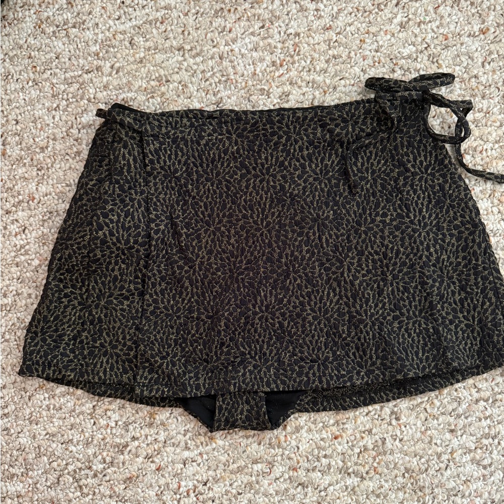The Marseilles Bottom Lurex Jacquard Black wrap skirt bottoms L